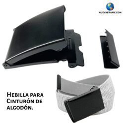 Hebilla Chola metálica de 38mm en color negro, desarmada para mostrar sus componentes (tapa y base), junto a un cinturón de algodón gris con la hebilla instalada.